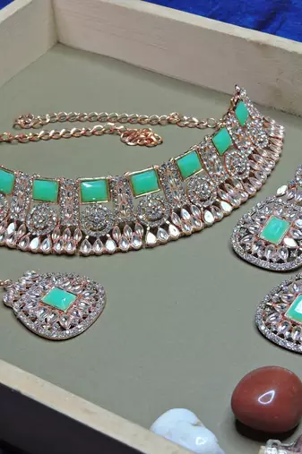 Green designer function wear ad necklace set