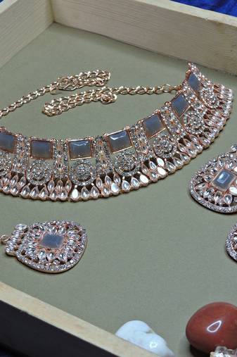 Grey designer function wear ad necklace set
