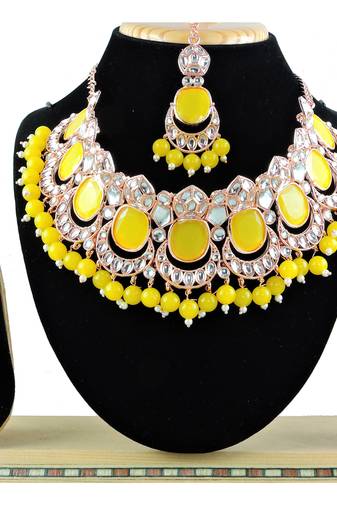 Yellow designer function wear ad necklace set