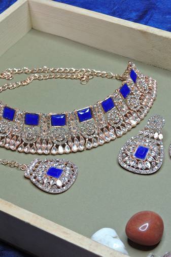 Blue designer function wear ad necklace set