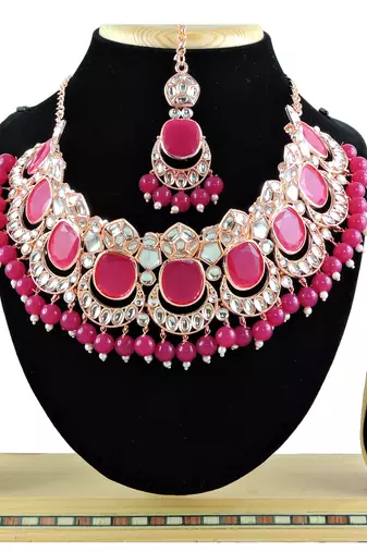 Red designer function wear ad necklace set