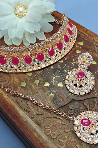 Red designer function wear ad necklace set