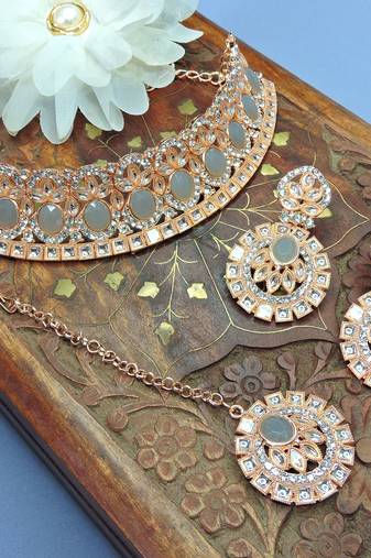 Grey designer function wear ad necklace set