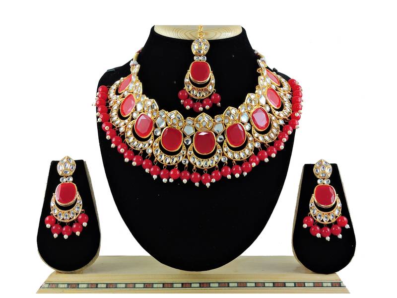 Red designer function wear ad necklace set