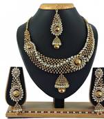 Multicolor designer function wear ad necklace set