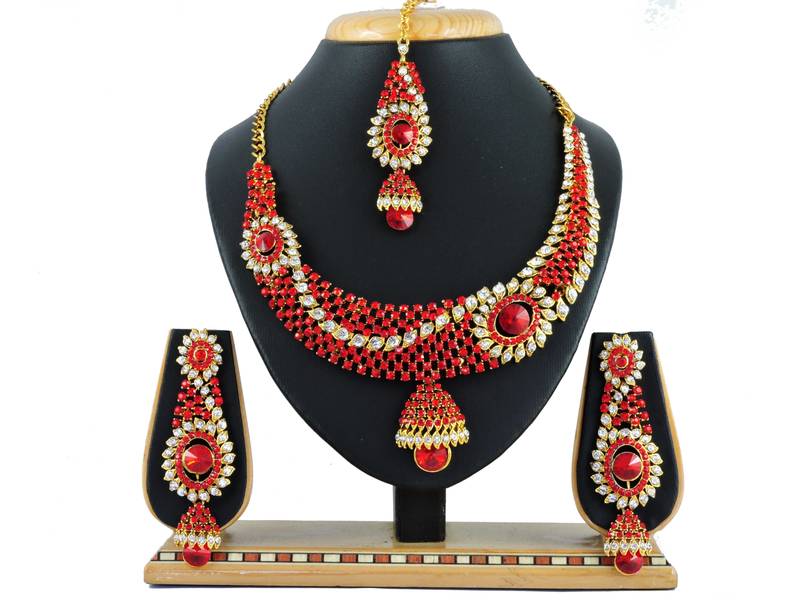 Red designer function wear ad necklace set
