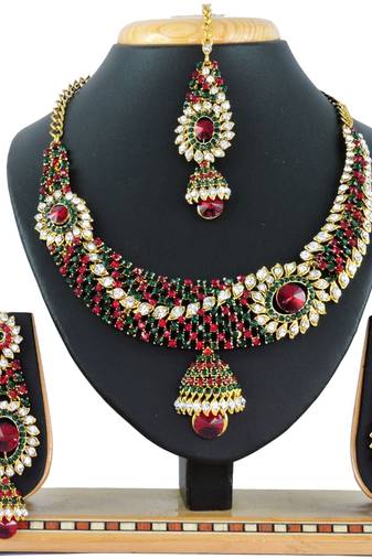 Multicolor designer function wear ad necklace set