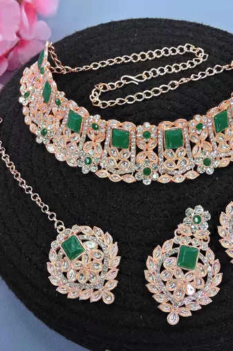 Green designer function wear ad necklace set