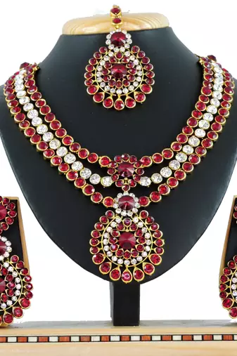 Multicolor designer function wear ad necklace set