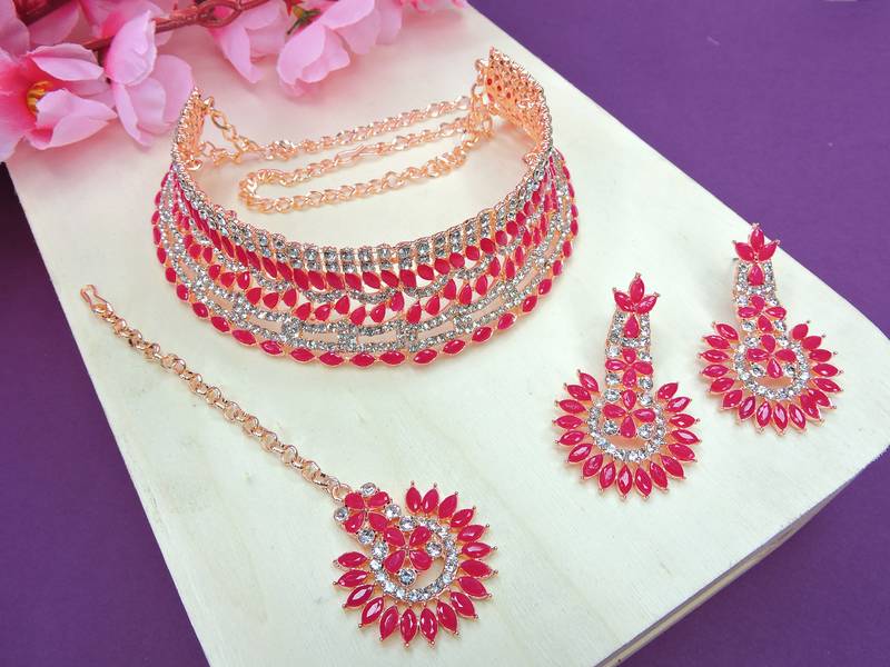 Red designer function wear ad necklace set