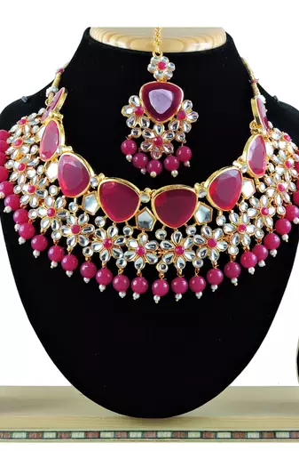 Red designer function wear ad necklace set