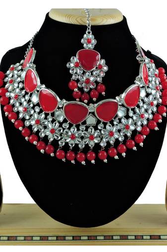 Red designer function wear ad necklace set