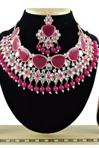 Red designer function wear ad necklace set