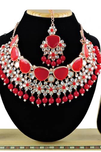 Red designer function wear ad necklace set