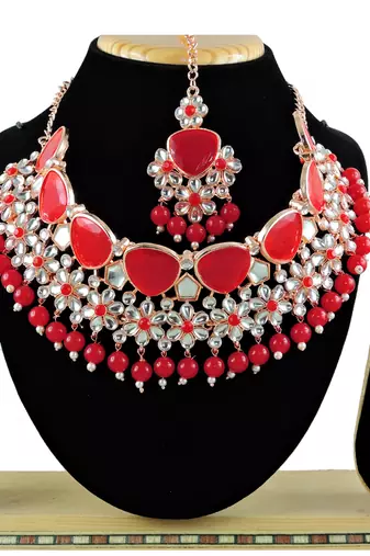 Red designer function wear ad necklace set