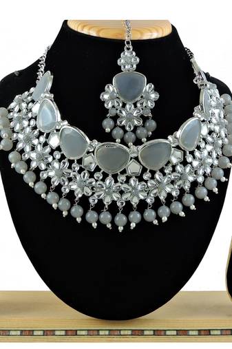 Grey designer function wear ad necklace set