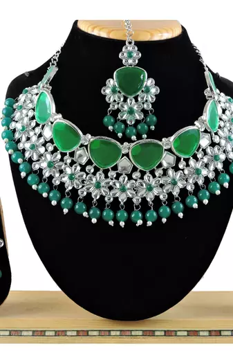 Green designer function wear ad necklace set