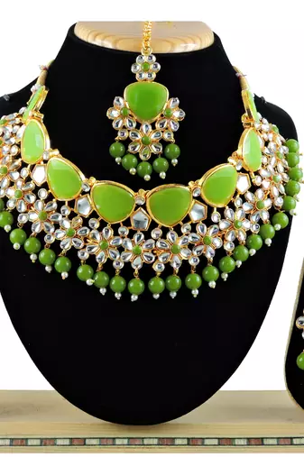 Green designer function wear ad necklace set