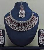 Multicolor designer function wear ad necklace set