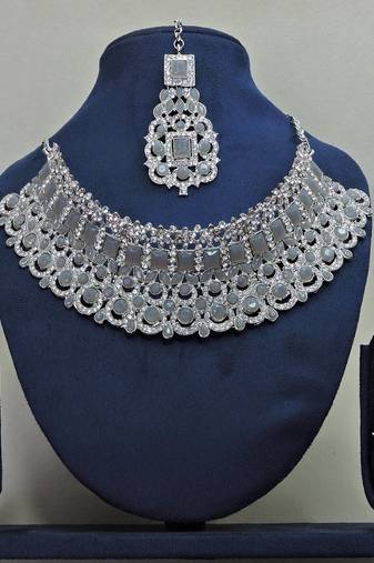 Grey designer function wear ad necklace set