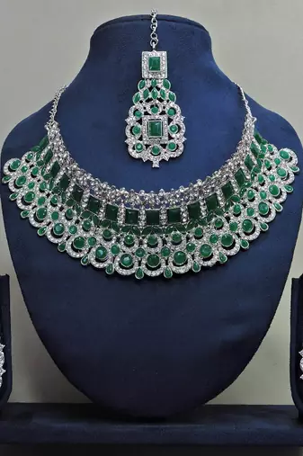 Green designer function wear ad necklace set
