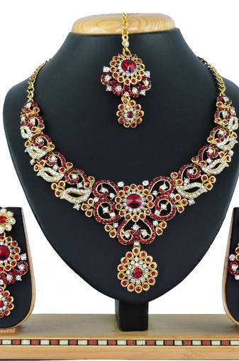 Multicolor designer function wear ad necklace set