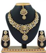 Multicolor designer function wear ad necklace set