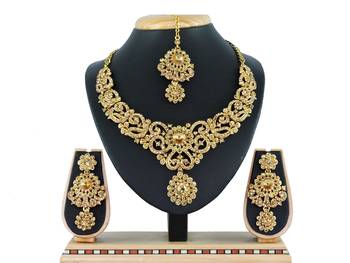 Gold designer function wear ad necklace set 1