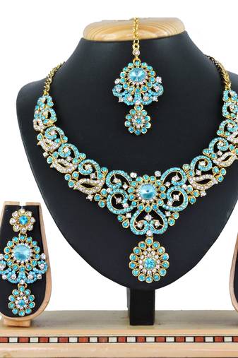 Turquoise designer function wear ad necklace set