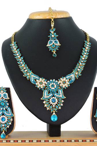Turquoise designer function wear ad necklace set