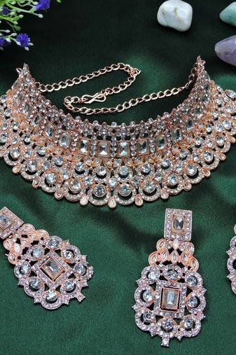Multicolor designer function wear ad necklace set