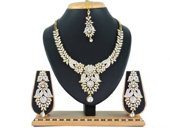 Multicolor designer function wear ad necklace set 1