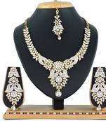 Multicolor designer function wear ad necklace set