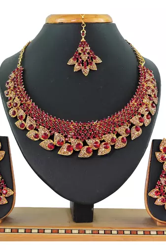 Maroon designer function wear ad necklace set