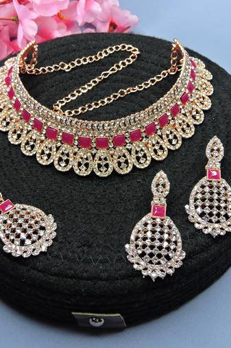 Red designer function wear ad necklace set