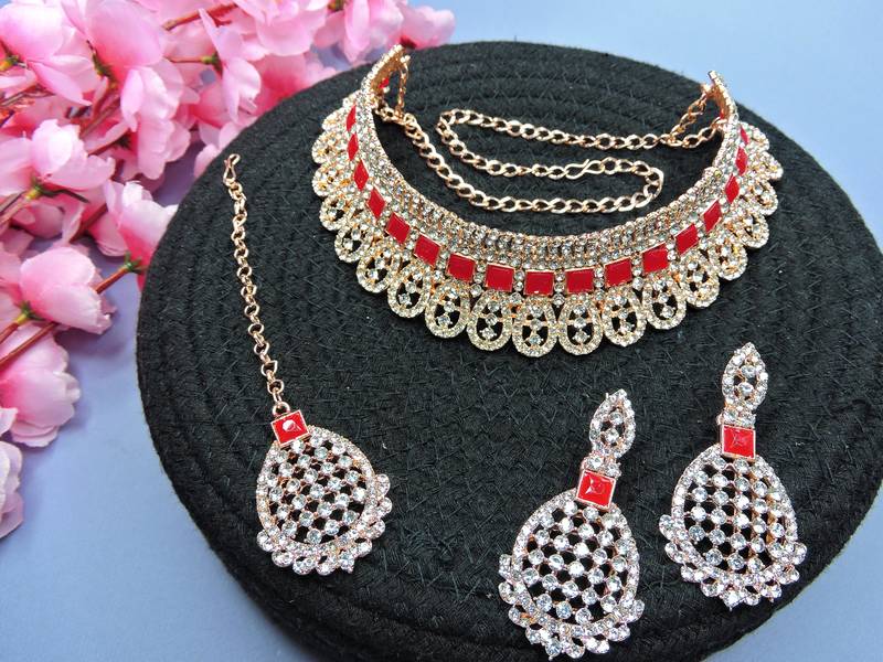 Red designer function wear ad necklace set