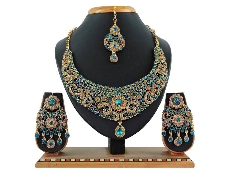 Turquoise designer function wear ad necklace set
