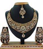 Multicolor designer function wear ad necklace set