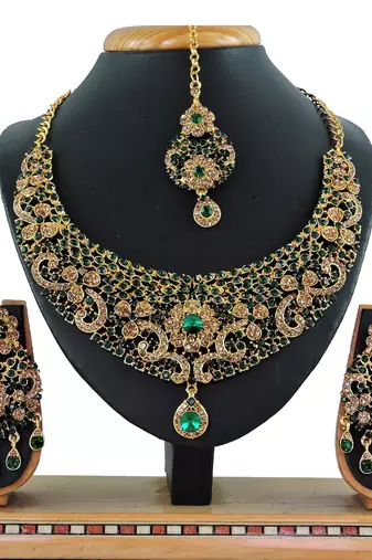 Green designer function wear ad necklace set