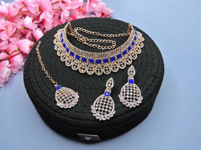 Blue designer function wear ad necklace set