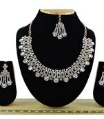 Multicolor designer function wear ad necklace set