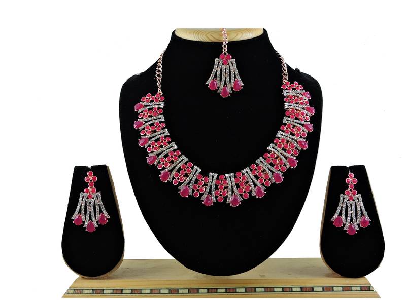 Red designer function wear ad necklace set