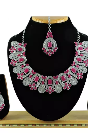 Red designer function wear ad necklace set