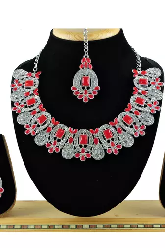 Red designer function wear ad necklace set