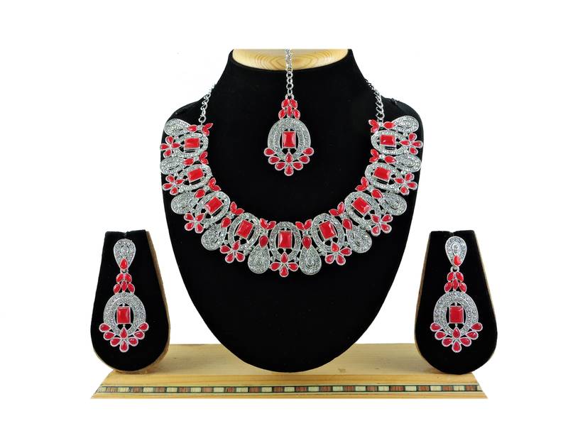 Red designer function wear ad necklace set