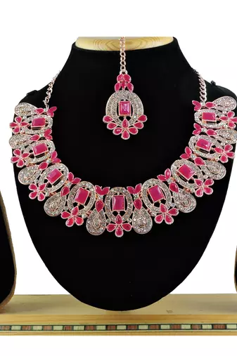 Red designer function wear ad necklace set