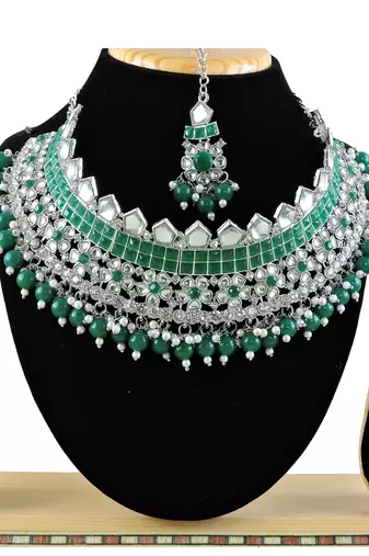 Green designer function wear ad necklace set