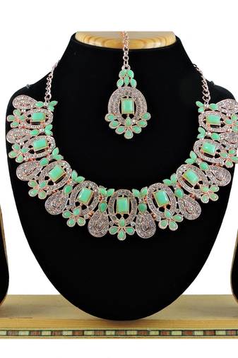 Green designer function wear ad necklace set