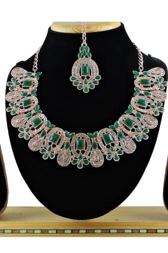 Green designer function wear ad necklace set