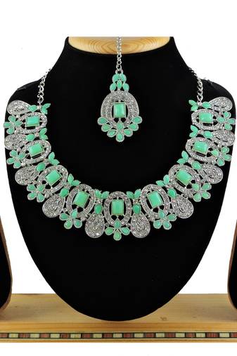 Green designer function wear ad necklace set